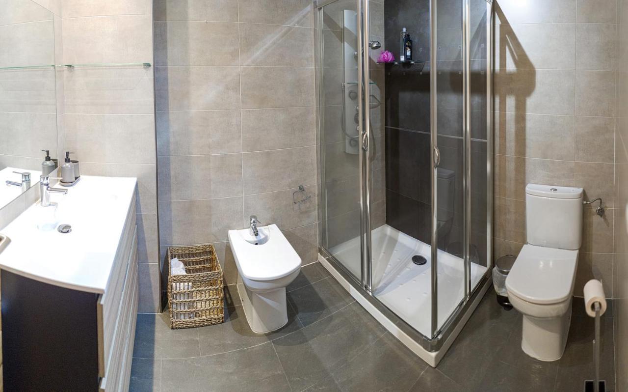 Sakura Homes Torre De Hercules 4 Plazas ア・コルーニャ エクステリア 写真