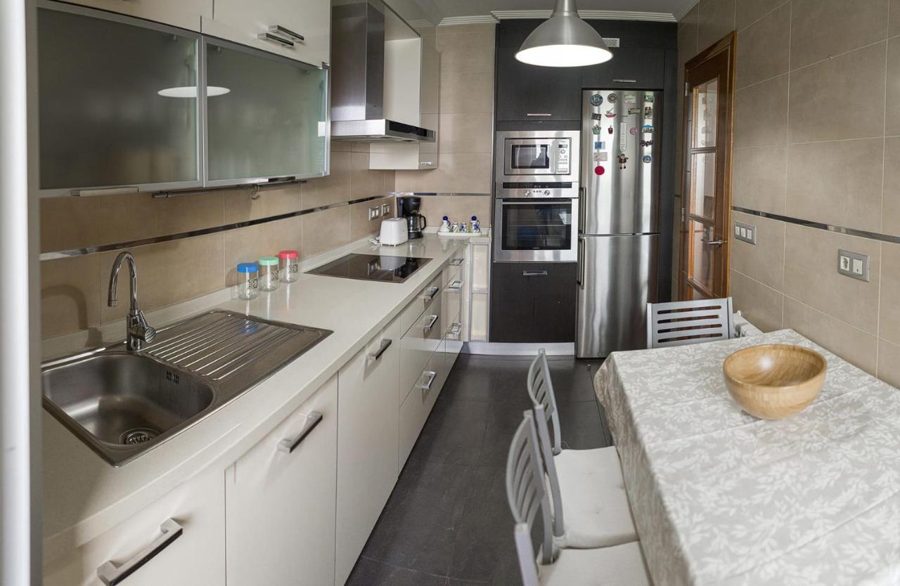 Sakura Homes Torre De Hercules 4 Plazas ア・コルーニャ エクステリア 写真
